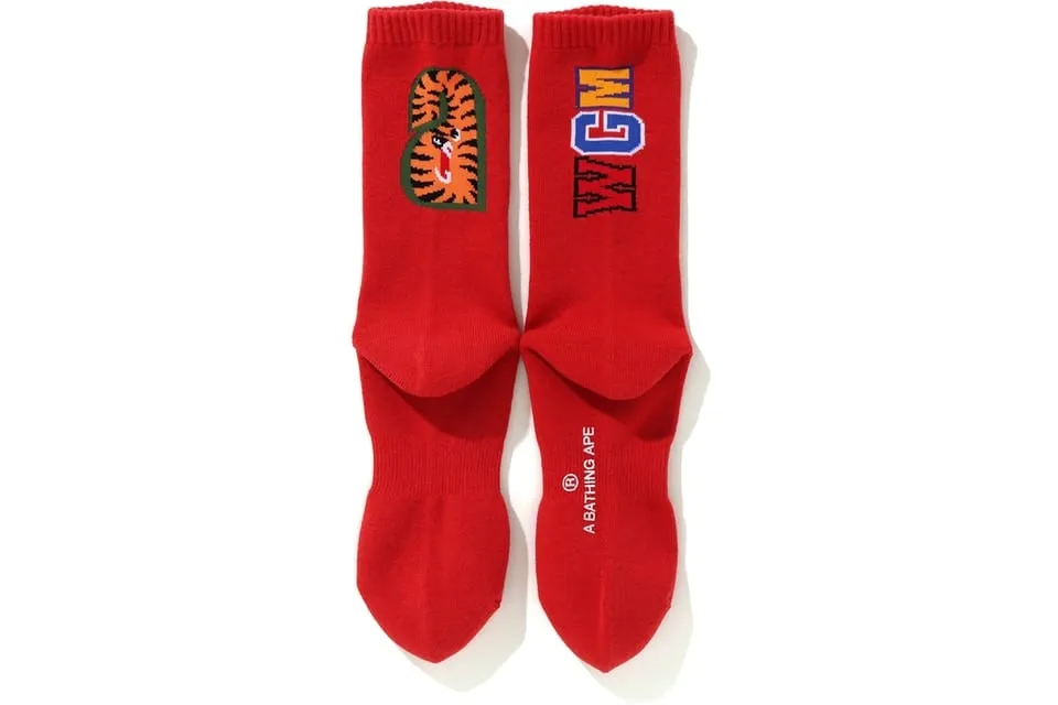 BAPE SHARK SOCKS RED