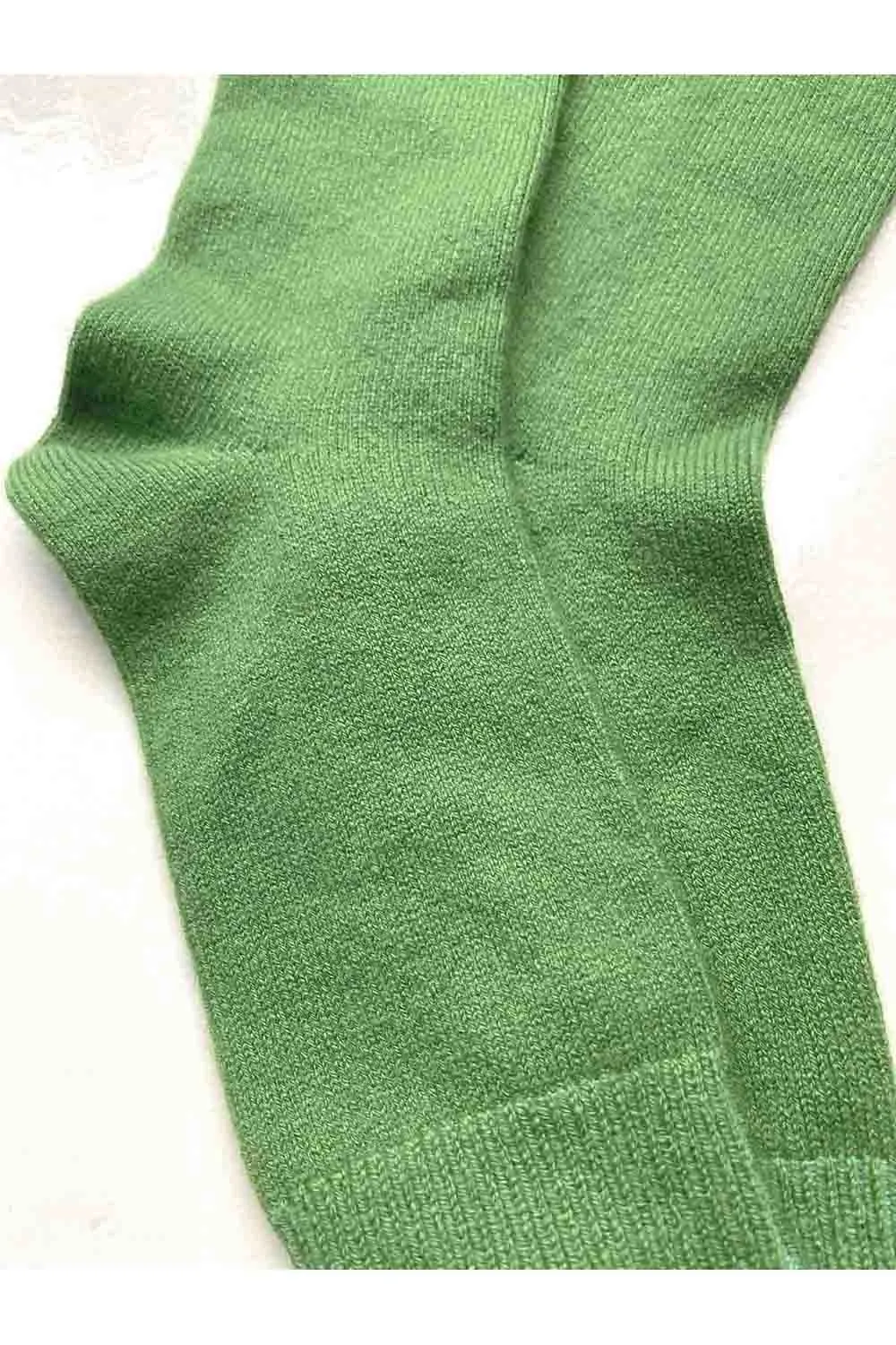 Cashmere socks in green