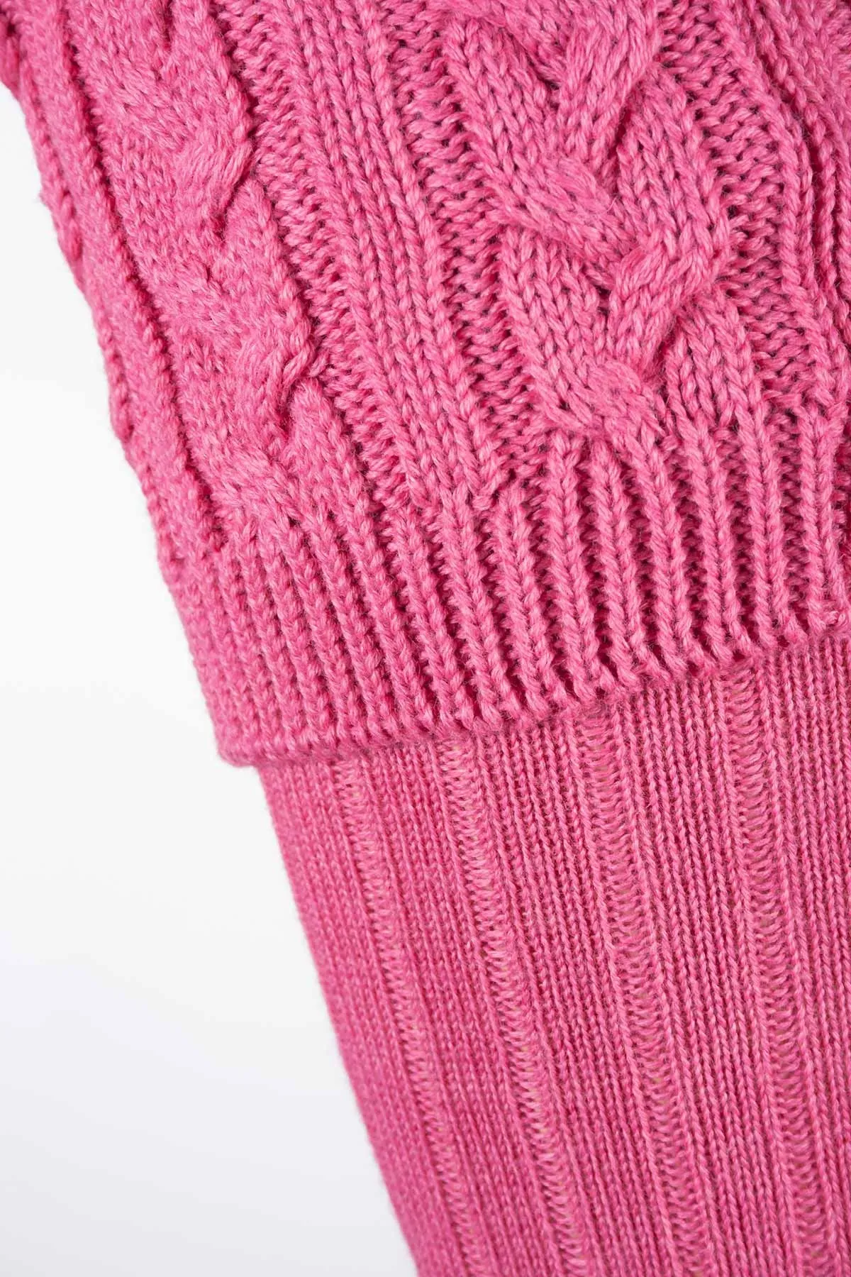 Ladies Cable Knit Socks