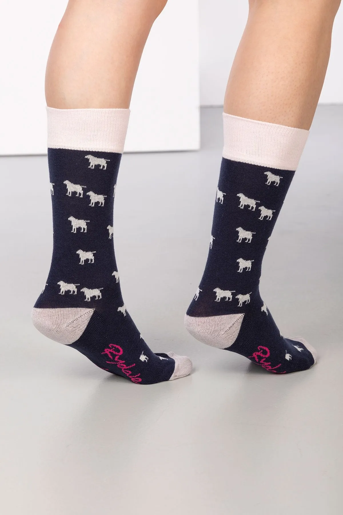 Ladies Wagging Dog Ankle Socks